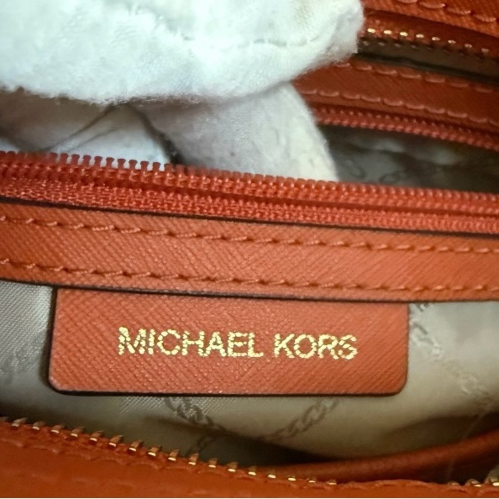 Authentic Michael Kors Saffiano Orange Leather Shoulder Crossbody Bag - Picture 12 of 16